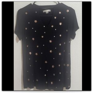 Gaze star print cut out v-neck top size small